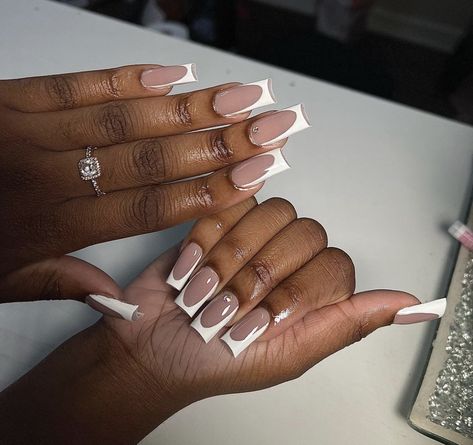 Long Deep French Tip Nails, Baddie Acrylic Nails Medium, Medium French Tip Nails, French Tip Tapered Square Nails, Deep French Tip Nails, Tapered Square Nails Design, Dope Short Nail Designs, Short Tapered Square Nails, Short Exotic Nails