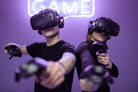 Augmented Reality Games, Vr Experience, Vr Games, I Luv U, Group Games, Vr Headset, Weekend Plans, Cool Tech, Quality Photo