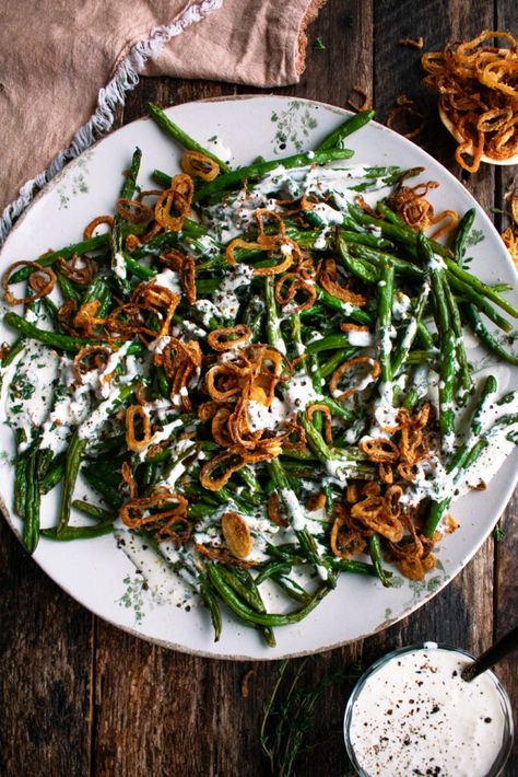 Warm Green Bean Salad, The Original Dish, Caramelized Onions Recipe, French Green Beans, Caramelized Shallots, Buttermilk Dressing, Crispy Shallots, Roasted Green Beans, Plat Simple