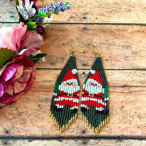 Christmas Beading Ideas, Christmas Seed Bead Earrings, Christmas Bead Earrings, Beaded Christmas Earrings, Christmas Beaded Earrings, Christmas Beads Craft, Xmas Beads, Christmas Beads, Beaded Ornament Covers