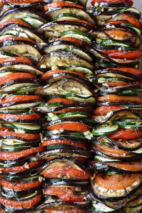 Vegetable Tian from Provence (18) Veggie Casseroles, Vegetable Tian, French Foods, French Dinner, French Recipes, Tomato Tart, Baked Vegetables, French Cooking, Summer Vegetable