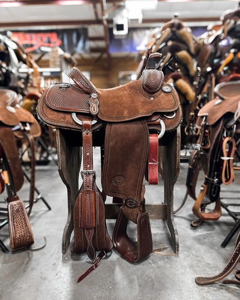 Have y’all check out our Patrick Smith roping saddles? Our saddle inventory is endless, so come see us or shop online at Teskeys.com 🤠 Roping Saddles, Saddle Shop, Equestrian Chic, Texas Style, Equestrian Style, Come And See, Saddle, Equestrian, Online Shopping