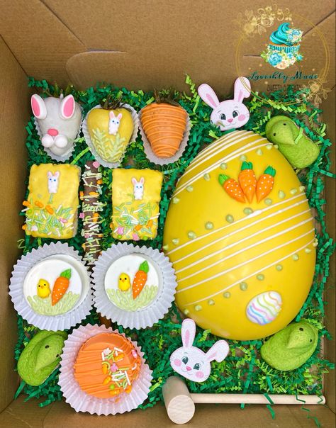 Easter Mold Ideas, Chocolate Covered Easter Treats, Easter Chocolate Covered Treats, Easter Cakesicles Ideas, Easter Theme Chocolate Covered Strawberries, Easter Treat Box Ideas, Easter Sweets Ideas To Sell, Easter Chocolate Ideas, Easter Treats To Sell