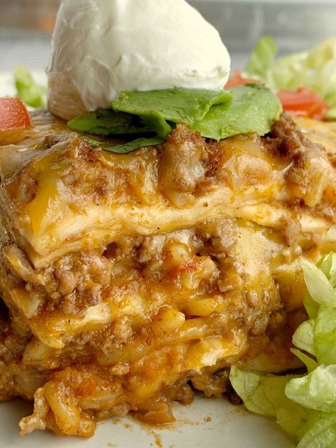 Burrito Lasagna, Beef Spanish Rice, Burritos Casserole, Mexican Lasagna With Tortillas, Mexican Lasagna Recipes, Beef Burrito, Lasagna Recipe With Ricotta, Vegan Fried Rice, Burrito Casserole