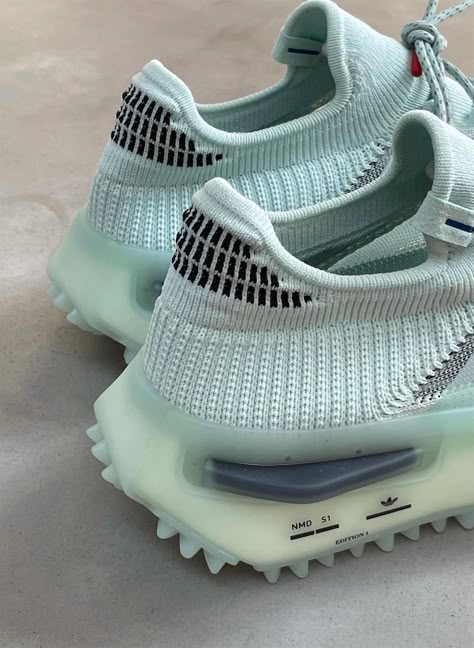 leManoosh 3d Printed Shoes, Sneakers Design, Futuristic Shoes, Industrial Design Trends, Knit Shoes, Footwear Design, Shoes Design, Adidas Nmd, Shoe Design