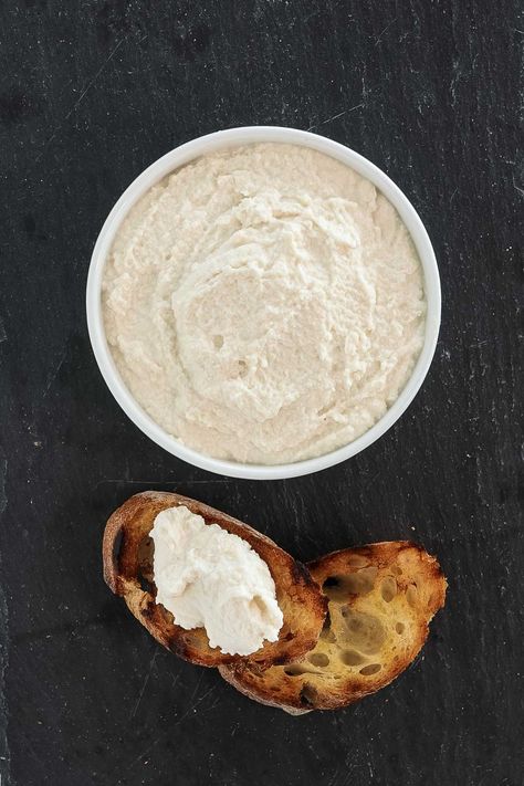 This almond ricotta tastes like the real thing! Just 4 ingredients and 10-minutes to whip up this creamy, tangy vegan ricotta cheese. Looking for a homemade vegan ricotta cheese recipe that's dairy free (and lactose free), gluten free, tofu free, oil free, and without nutritional yeast? Look no further--this whole food plant-based creamy almond cheese is the best! Wfpb Sauces, Vegan Ricotta Cheese, Ricotta Cheese Recipe, Almond Cheese, Oil Free Salad Dressing, Almond Ricotta, Cream Sauces, Ricotta Cheese Recipes, Vegan Ricotta