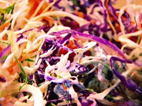 Recipe Coleslaw, Coleslaw Recipe Easy, Vegan Coleslaw, Ina Garten Recipes, Vegetarian Cabbage, Cole Slaw, Slaw Recipes, Coleslaw Recipe, Coleslaw