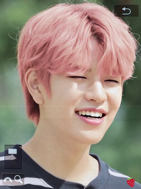 Seungmin Pink Hair, Felix Blue Hair, Hair Icon, Pop Photos, Skz In Cute, Stray Kids Seungmin, I'm A Simp, Pink Aesthetic, Coloring For Kids