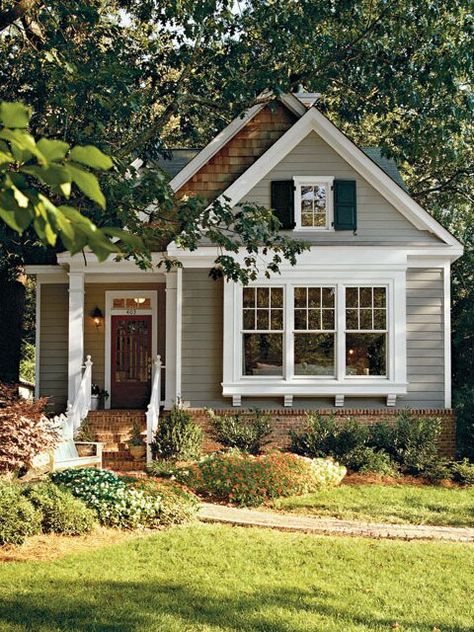 Tudor Cottage, Trendy House, Gray House, Casa Country, Casas Coloniales, Casa Exterior, Small Cottage, Cute House, Exterior Paint Colors