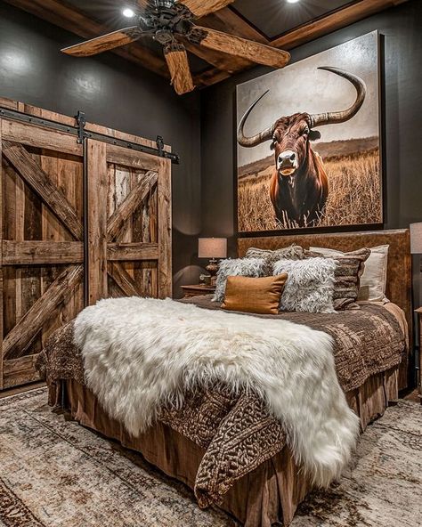 Western Farmhouse Living & Decor | Farmhouse Bedroom Inspo 🤎🤍 | Facebook Country Teen Bedroom, Ranch Style Bedroom, Western Room Ideas Bedrooms, Western Room Ideas, Cowgirl Bedroom, Western Bedrooms, Western Farmhouse, Country Bedroom Decor, Western Rooms