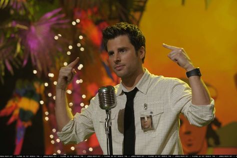 James Roday aka Shawn Spencer James Roday Rodriguez, Psych Cast, Shawn And Gus, James Roday, Psych Tv, Shawn Spencer, Yellow Fruit, I Know You Know, Reaction Face