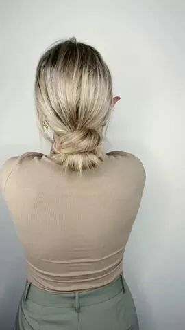 Simple One Tie Bun | Upstyle Bun Upstyle, Cute Bun, Cute Bun Hairstyles, Double Buns, Half Bun, Bun Wrap, Cute Buns, Easy Bun, Bun Hairstyle