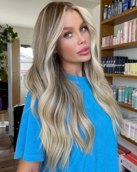 Apotecari Official on Instagram: “S K Y E  W H E A T L E Y   Obsessing over this dimensional blonde on the gorgeous @skye.wheatley. Amazing work by the team @_edwardsandco -…” Skye Wheatley, Dimensional Blonde, Instagram S, S K, The Team, Hair Inspo, Hair Color, Blonde, Long Hair Styles