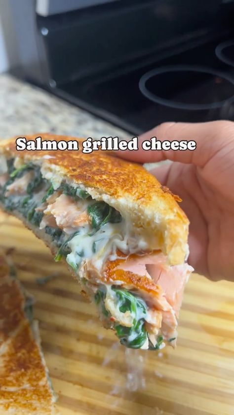 Pinky’s Kitchen | Made the viral salmon grilled cheese sandwich 🔥🔥 have y’all tried it yet ?? #grilledcheese #salmonrecipeideas #seafoodrecipes | Instagram Smoked Salmon Grilled Cheese, Salmon Melt Sandwich, Salmon Cheesesteak, Grilled Salmon Sandwich, Salmon Grilled Cheese, Salmon Quesadilla, Salmon Sandwich Recipes, Salmon Grilled, Pescatarian Meals