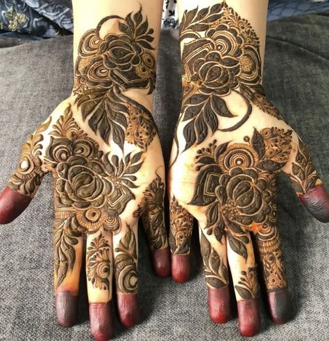 Dubai Mahendi Design Front Hand Simple, Beautiful Mehndi Designs, Front Mehndi Design, Khafif Mehndi Design, Mehndi Designs 2018, Mehndi Designs Bridal Hands, Rose Mehndi Designs, Very Simple Mehndi Designs, Simple Mehndi Designs Fingers