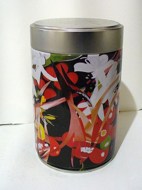 ILLY- coffee can Tin Can Ideas, Can Ideas, Illy Coffee, Recycled Tin, Coffee Tin, Upcycling Ideas, Dyi Projects, Craft Day, Can Crafts