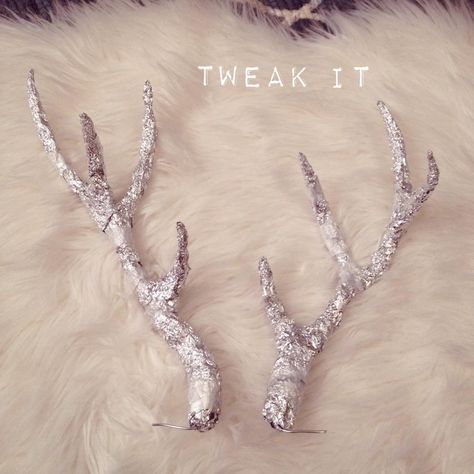 Diy Antlers Costume, Diy Druid Accessories, Deer Antler Headband Diy, Taxidermy Deer Costume, Diy Deer Ears Headband, Diy Antler Headpiece, Reindeer Antlers Diy, Diy Deer Headband, How To Make Deer Antlers