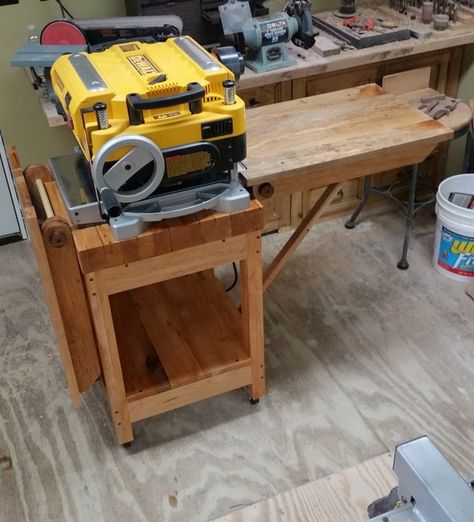 Hard Maple Planer Roll Cart | LumberJocks Woodworking Forum Planer Stand, Wood Planner, Woodwork Tips, Shop Hacks, Workbench Designs, Workshop Shed, Workbench Plans Diy, Woodworking Shop Plans, Woodworking Equipment