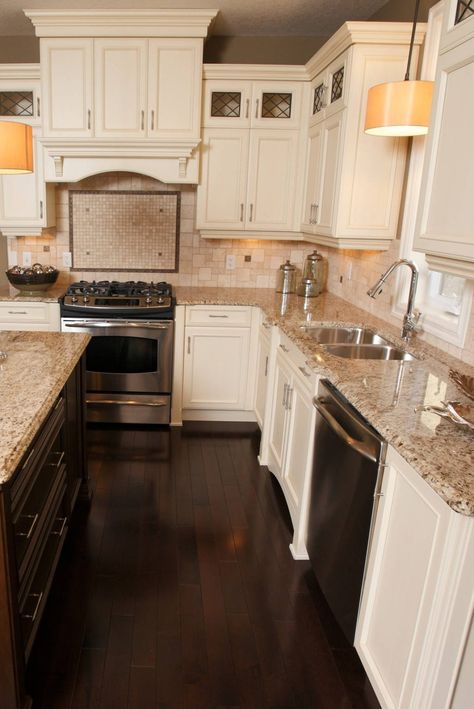 Beige Granite Kitchen, Beige Granite Countertops, Kitchen Countertops Ideas, Beige Granite, Brown Countertop, Beige Kitchen Cabinets, Granite Kitchen Countertops, Brown Granite Countertops, Cream Kitchen Cabinets