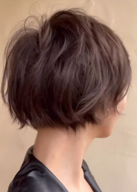 Kort Bob, Hair Inspiration Short, Edgy Short Hair, Hair Life, Short Hair Haircuts, Back View, Short Bob Hairstyles, Hair Today, Hairstyles Haircuts