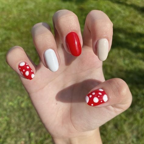 Spring Nails 2023 Gel Short, Almond Spring Nails, Spring Nails 2023 Gel, Nails 2023 Gel, College Nails, Spring Nails 2020, Spring Nails 2023, Fake Nails Designs, Hippie Nails