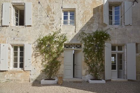 How To Create a French Style Entryway French Provincial Entryway, French Entryway, Style Entryway, French Fireplace, Second Hand Furniture, Travel Finds, Wooden Sideboard, French Culture, Narrow Hallway