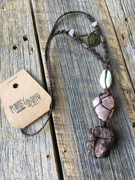 Collar Macrame, Rough Rose Quartz, Macrame Colar, Antler Jewelry, Mala Jewelry, Om Charm, Earthy Jewelry, Homemade Jewelry, Handmade Wire Jewelry