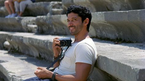 Farhan Akhtar, Hd Wallpapers, Mens Bracelet, Leather Watch, Wallpapers, Google Search, Mens Tshirts, Mens Tops, Art