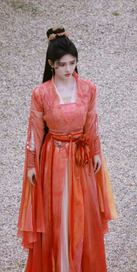 Ancient Chinese Dress Princesses, Chinese Hanfu Princesses, Rainbow Prom Dress, Ancient China Clothing, Chinese Ancient Clothing, Chinese Princess Dress, Chinese Princess, Ancient Chinese Dress, China Clothes