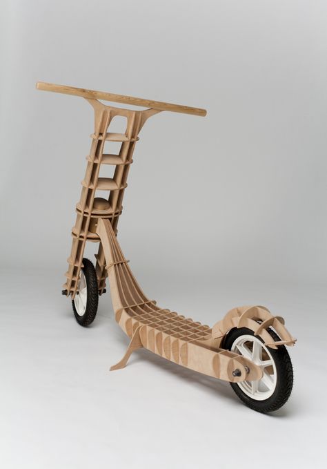 Scooter Woody by Martin Beinhauer, via Behance Mechanical Joints, Wooden Scooter, Capira, Electric Bike Diy, Wooden Bicycle, Wood Bike, Wooden Bike, Cnc Design, Kids Wooden Toys