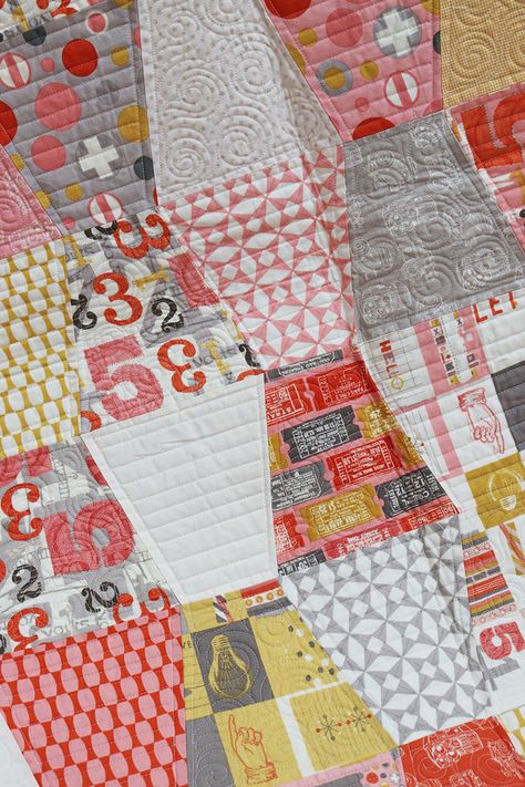 Tumbler Quilts Pattern, Tumbler Quilt Pattern Ideas, Tumbler Block Quilts Free Pattern, Tumbler Quilt Pattern Free, Building Blocks Quilt Pattern Free, Tumbler Block Quilts, Tumbler Quilts Ideas, Beginner Quilt Patterns Free Simple, Quilt Back Ideas Simple