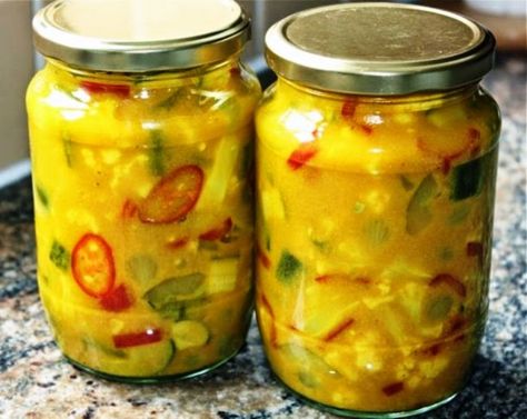 8 Homemade Bottled Curry Vegetable Recipes Piccalilli Recipes, Vegetable Curry Recipes, Broccoli Pasta Recipe, Homemade Mustard, Home Canning Recipes, Homemade Ketchup, Mustard Pickles, Pickle Jar, Relish Recipes