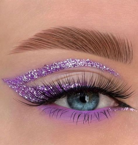 Carnaval Make-up, Lila Make-up, Festival Eye Makeup, New Year's Makeup, Cute Eye Makeup, Purple Makeup, Mascara Makeup, Makijaż Smokey Eye, Eye Makeup Art