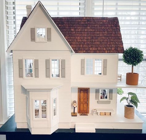 Dollhouses by Blair Bailey Design on Instagram: "Happy Monday Friends!! 🤩👋🏻 I am sooo excited about all the exterior work we’ve gotten done on my dollhouse!! Windows, doors & shingles are done! 🙌🏻 Scroll to pic 3 to see how this house has looked for 2 years 😂 We still have the trim, porch, pillars & awnings to do & then the build part is complete!! I feel like after that I’ll actually be into decorating for holidays like everyone else!! Until now I hadn’t been into it bc of so many unfinis Painted Lady Dollhouse, Victorias Farmhouse, Beacon Hill Dollhouse, Vermont Farmhouse, Dollhouse Windows, Porch Pillars, Farmhouse Victorian, New York Penthouse, Bold Decor