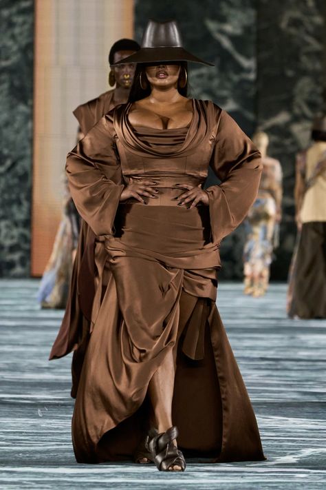 Balmain Spring 2023, Precious Lee, Vogue Covers, Swimsuit Models, Spring 2023, Runway Collection, Runway Models, Fashion Show Collection, Fashion Week Spring