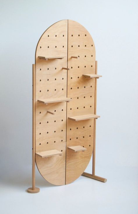 Free Standing Pegboard Market Display Pegboard Display - Etsy Hong Kong Free Standing Pegboard, Pegboard Display Stand, Display Craft Fair, Wood Pegboard, Display Pegboard, Vendor Fair, Stall Decorations, Market Stall Display, Design Objet