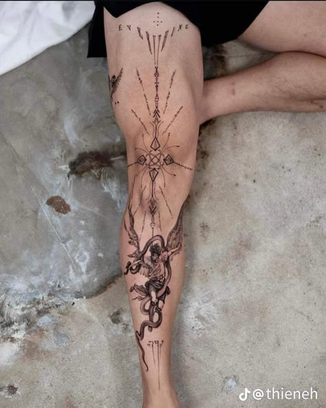 Leg Tattoo Men Ideas, Shin Tattoo Men, Geometric Tattoo Leg, Simple Leg Tattoos, Mens Body Tattoos, Men Flower Tattoo, Modern Art Tattoos, Tattoo Leg, Tattoo Board