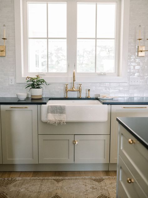 Light And Dwell, Black Countertops, European Farmhouse, Home Luxury, Kitchen Farmhouse, Farmhouse Style House, The Design Files, Counter Tops, Counter Top