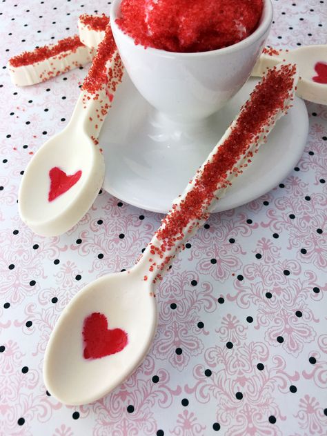 Wilton Candy Melts, White Chocolate Candy, Chocolate Spoons, Chocolate Candy Melts, Valentine Chocolate, Valentine's Day Recipes, Chocolate Bomb, Valentines Day Treats, Valentines Food