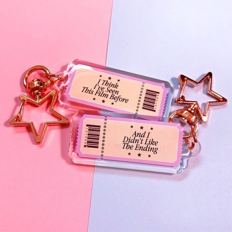 Taylor Swift Keychain Aesthetic, Taylor Swift Concert Gift Idea, Taylor Swift Inspired Clothes, Taylor Swift Car Stuff, Taylor Swift Keychain Ideas, Taylor Swift Airpods Case, Taylor Swift Etsy Merch, Taylor Swift School Supplies, Taylor Swift Things To Buy