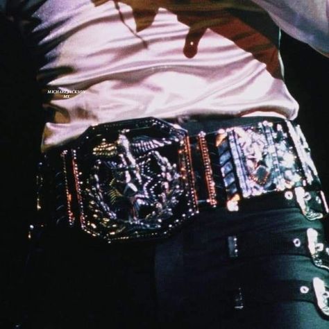 Michael Jackson Clothes, Mj Core, Michael Jackson Aesthetic, Mj Aesthetic, Michael Jackson Bad Era, Mike Jackson, Michael Jackson Dangerous, Michael Jackson Rare, Jackson Bad