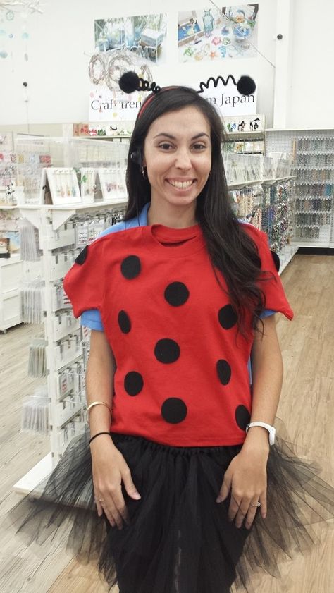 The Grouchy Ladybug Costume, Diy Ladybug Costume For Women, Helloween Customers, Diy Ladybug Costume, What To Wear 2023, Freehand Crochet, Adult Costumes Diy, Winter Outfits Street Style, Summer Casual Outfit