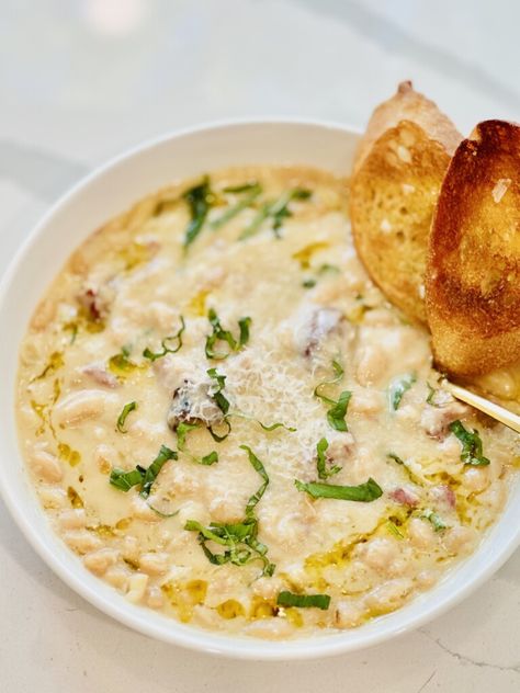 Creamy Italian White Bean Soup Recipe | Jennifer Cooks Tucson White Bean Soup, Italian Sausage White Bean Soup, Creamy Bean Soup, Italian White Bean Soup, White Bean Sausage Soup, Italian Bean Soup, Cannellini Beans Soup, Bean And Sausage Soup, White Bean Recipes