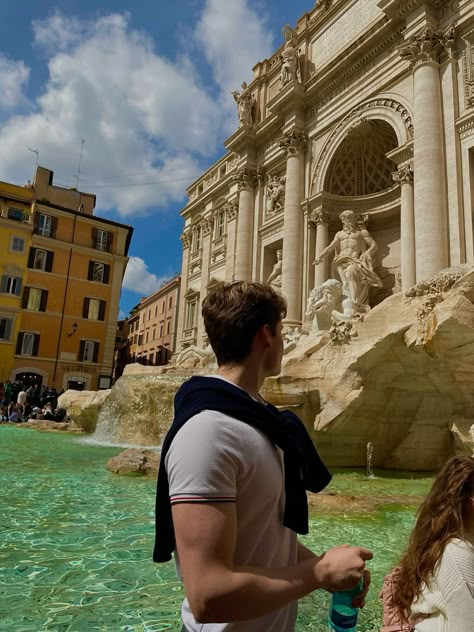 Roma- #Roma Check more at https://howcandothis.com/manstyle/roma/ Trevi Fountain Outfit, Mens Old Money, Italy Trevi Fountain, Old Money Aesthetic Boys, Men Old Money, Italy Vacation Outfits, Outfit Stockholm, Rome Pictures, Rome Outfits