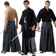 Hakama Outfit, Samurai Outfit, Traditional Japanese Samurai, Kimono Hakama, Samurai Kimono, Samurai Design, Samurai Clothing, Hakama Pants, Ninja Outfit