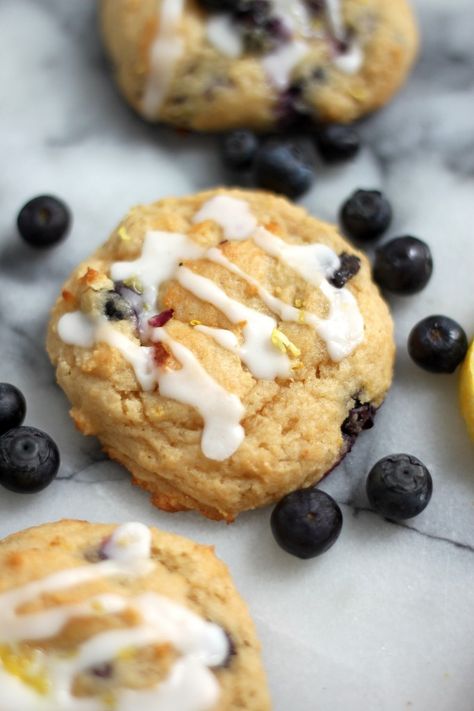 Blueberry Lemon Muffin Top Cookies Blueberry Lemon Oatmeal, Lemon Oatmeal, Blueberry Cookies Recipes, Blueberry Oatmeal Cookies, Cookies With Lemon, Baker By Nature, Blueberry Cookies, Lemon Blueberry Muffins, Blueberry Oatmeal