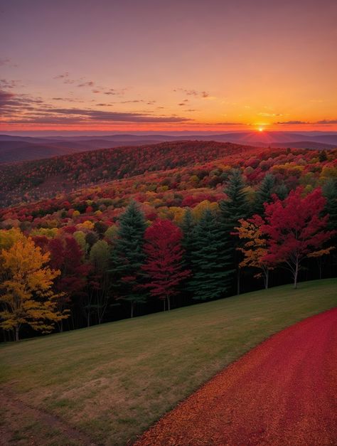 Facebook Kancamagus Highway, Harvest Festivals, Leaf Peeping, Dream Life House, Harvest Festival, Apple Picking, Fall Foliage, Happy Fall, Small Town