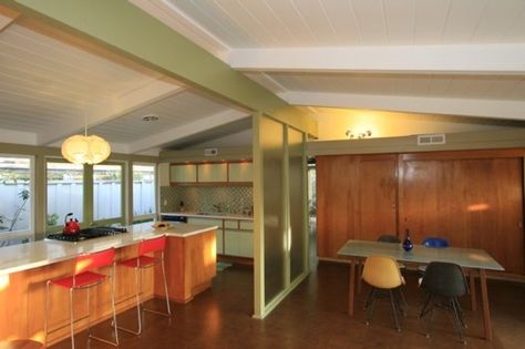 kitchen idea with wall and bar Bar On Wall, Cliff May, California Ranch, Eichler Homes, Concept Kitchen, Table Lighting, Mid Century Architecture, Mid Century Modern Interiors, Kitchen Concepts