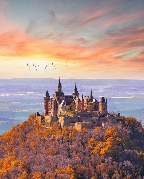 9,806 Likes, 203 Comments - Senai Senna (@sennarelax) on Instagram: “Hohenzollern Castle ~ Germany 🇩🇪” Hohenzollern Castle, Castle Germany, Sea Holiday, Instagram Landscape, Germany Castles, Beautiful Castles, Travel Images, Best Places To Travel, Photography Nature