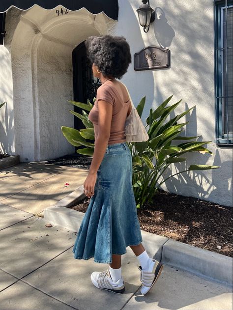 denim maxi skirt spring outfit inspo @rhayatruman on instagram Denim Maxi Skirt Outfit Spring, Maxi Skirt Outfit Spring, Flowy Denim Skirt, Skirt Outfit Spring, Denim Maxi Skirt Outfit, Maxi Skirt Spring, Maxi Skirt Outfit, Maxi Denim Skirt, Skirts Outfits